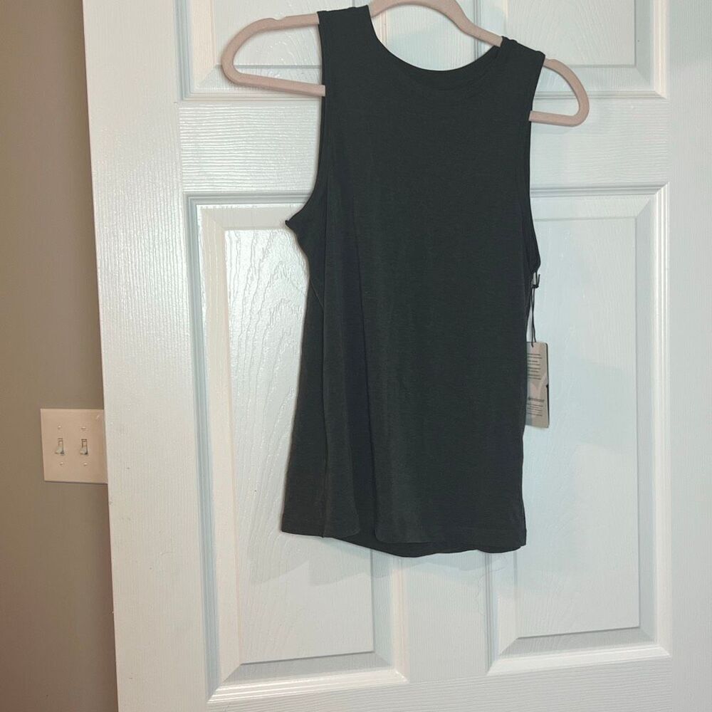 NWT Peach Thrive Tank Top Size XXS